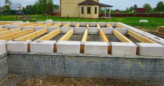Фундамент для дома Ахтубинск. Заказать под ключ цена от 3328 руб/м3
